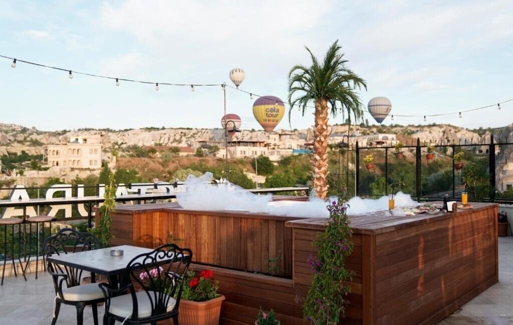 Фотографія Cratus Stone Palace Hotel 4*