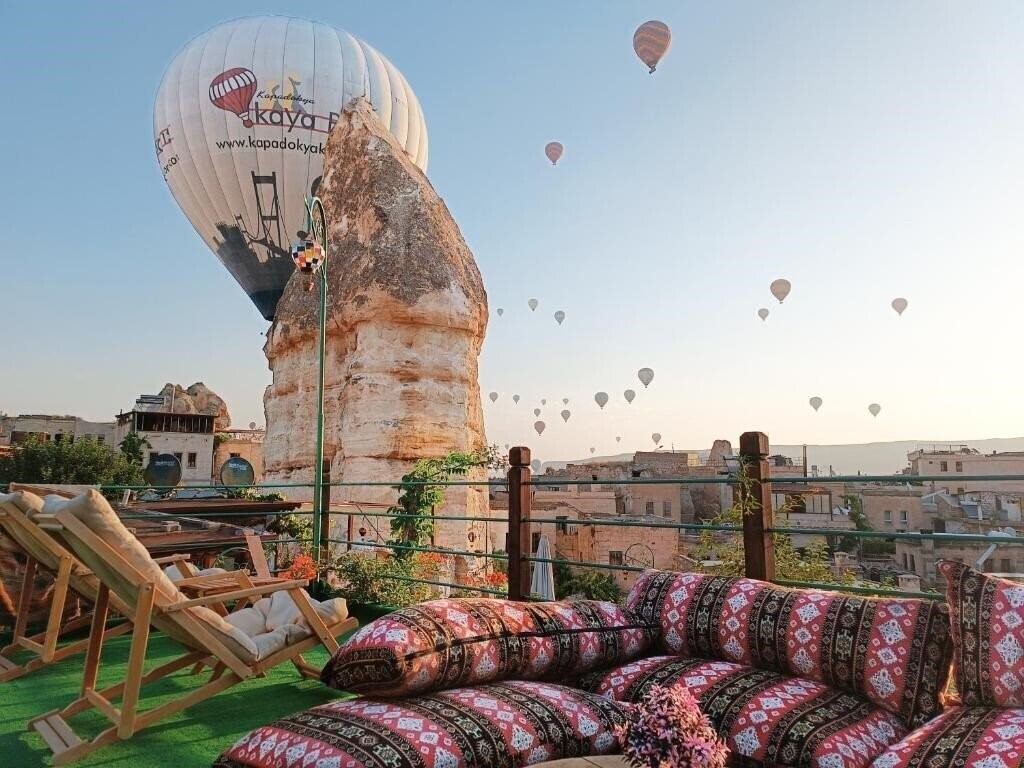 Отель Vintage Cave House 3*