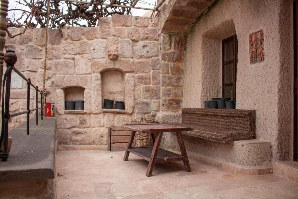 Фотография Vintage Cave House 3*