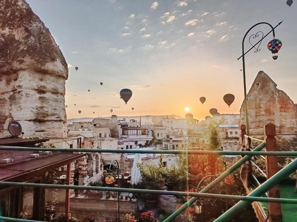 Фотография Vintage Cave House 3*