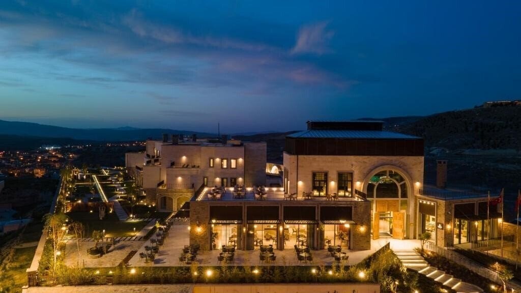 Отель Alden Hotel 3*
