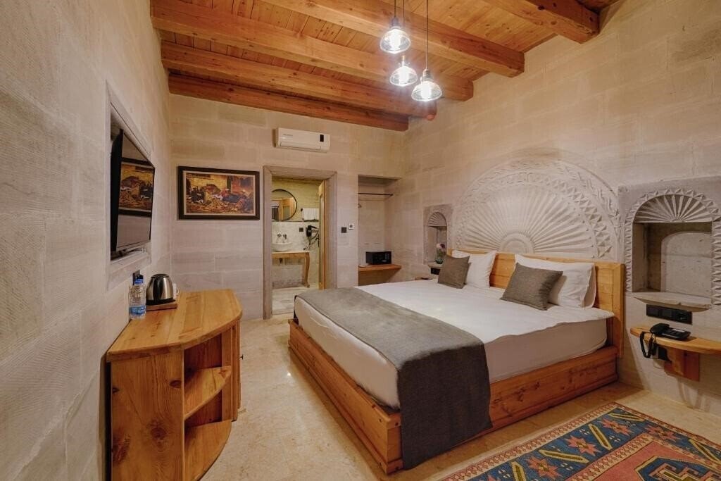 Готель Concept Cave Suites 5*