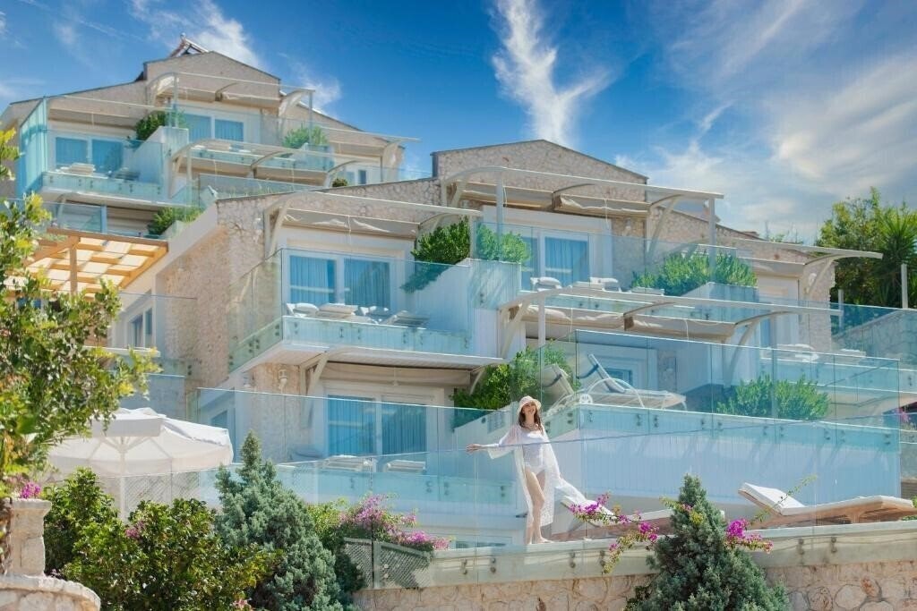 Готель Peninsula Gardens 5*