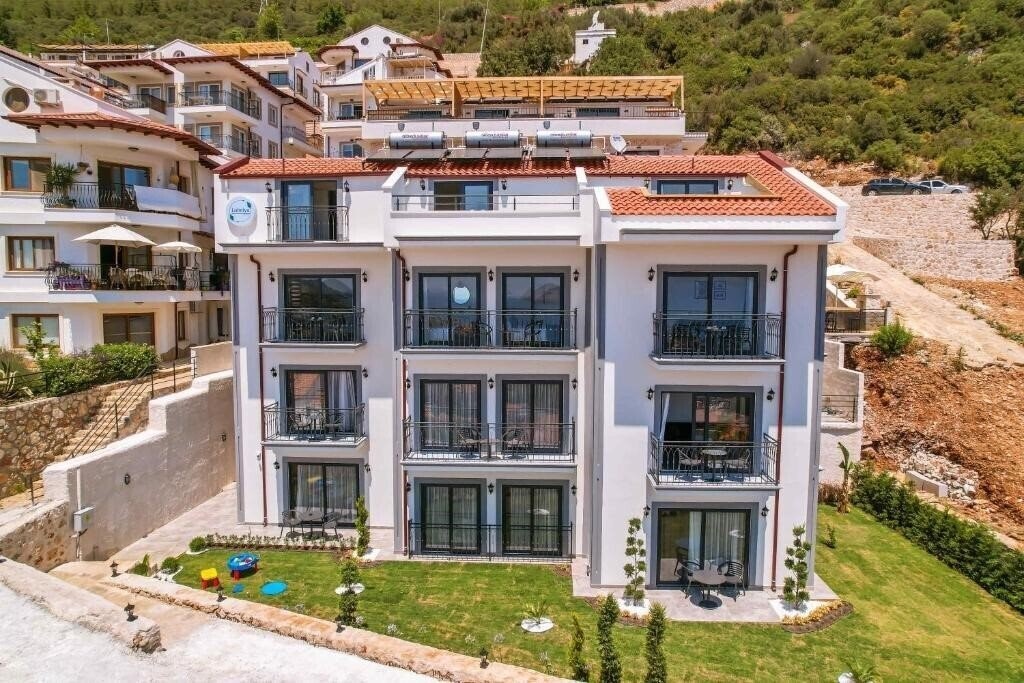 Отель Lobelya Suites 4*