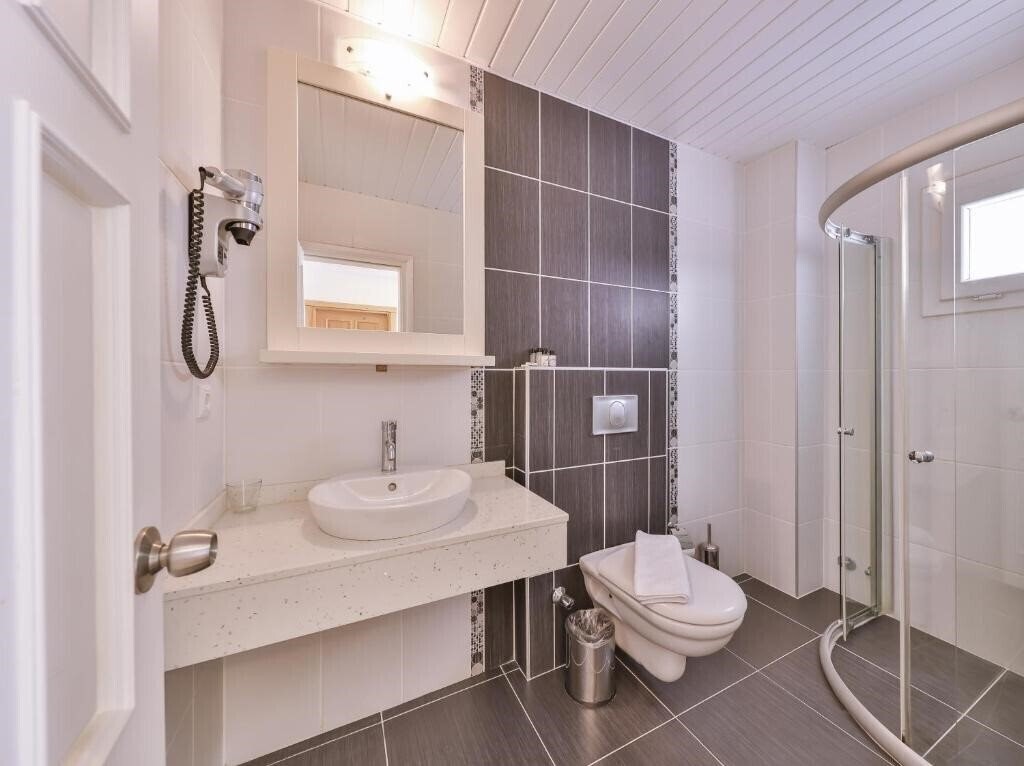 Фото Belinda Hotel 3*