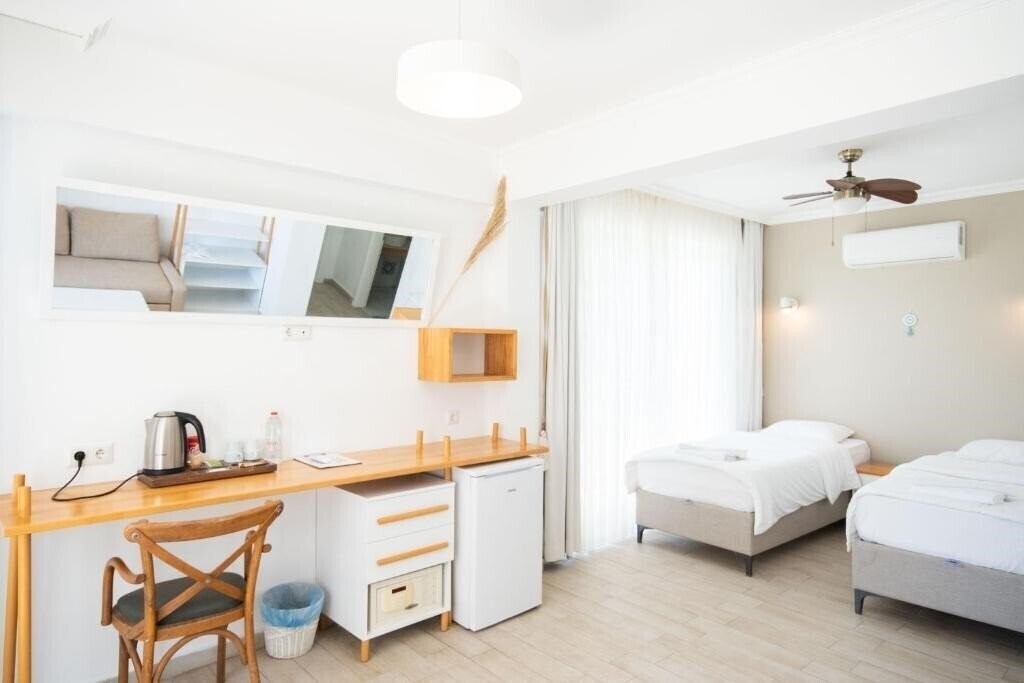Изображение Hideaway Hotel 3*