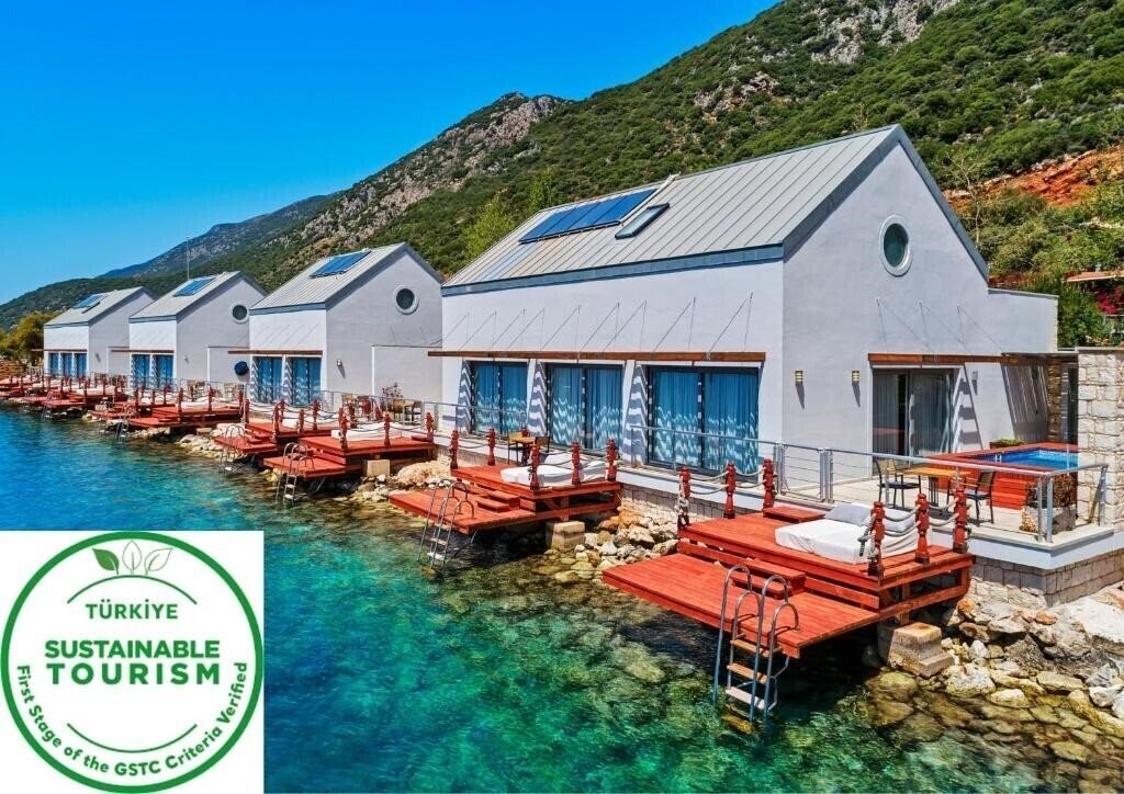 Отель Doria Hotel & Yacht Club 4*