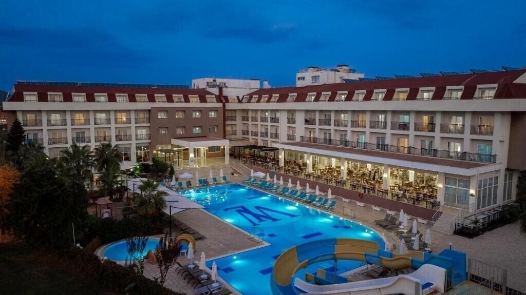 Готель White Lilyum  Hotel 5*
