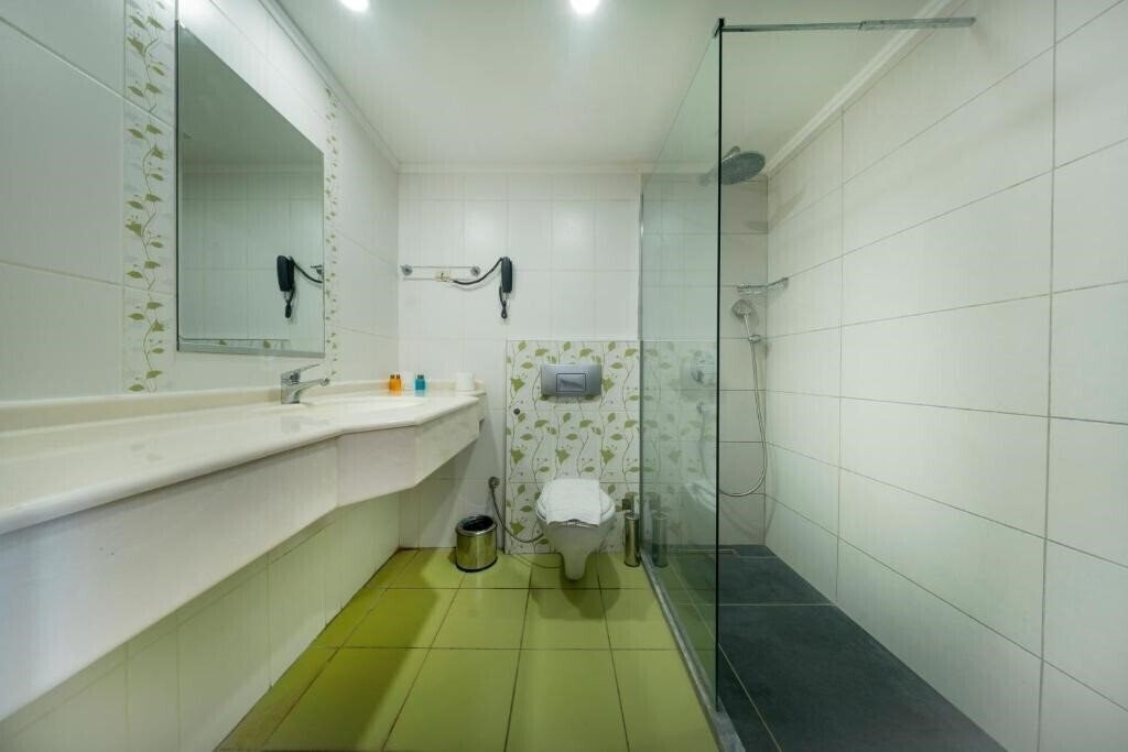 Фотографія White Lilyum  Hotel 5*