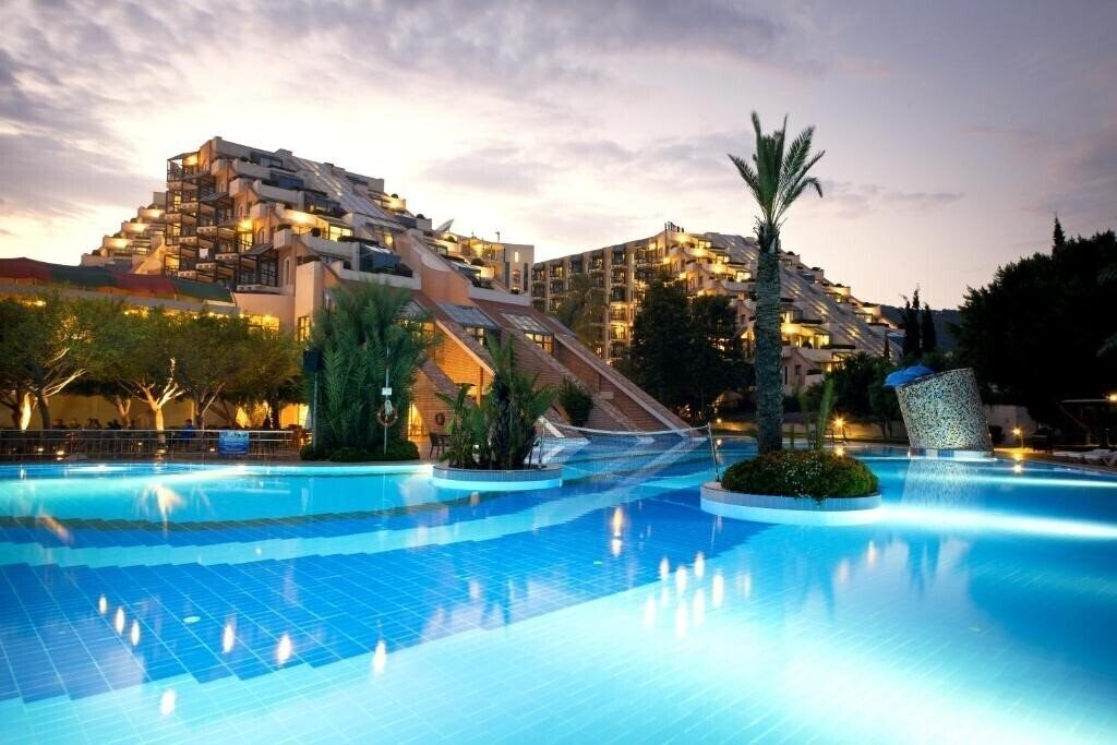 Отель Limak Limra Hotel & Resort 5*