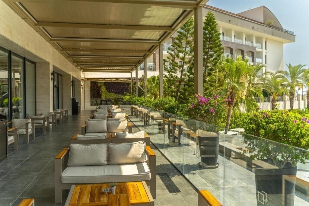 Фотографія DoubleTree by Hilton Antalya Kemer 5*