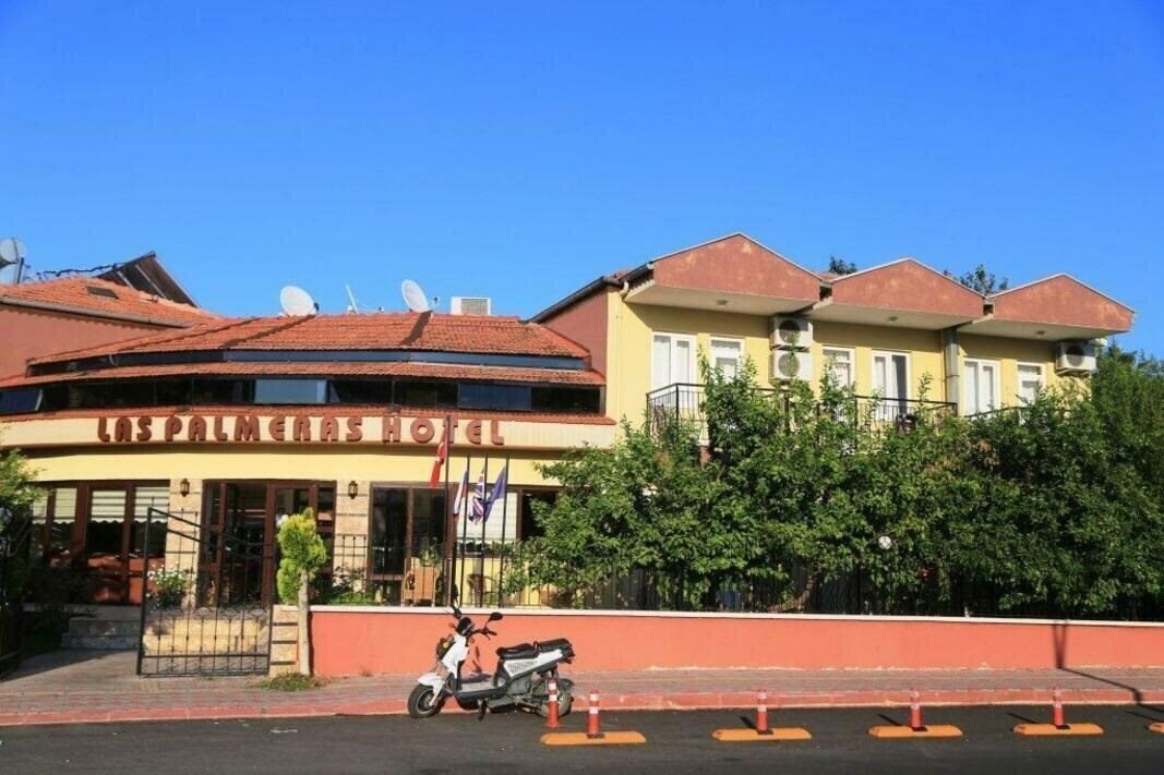 Отель Las palmeras Hotel 3*