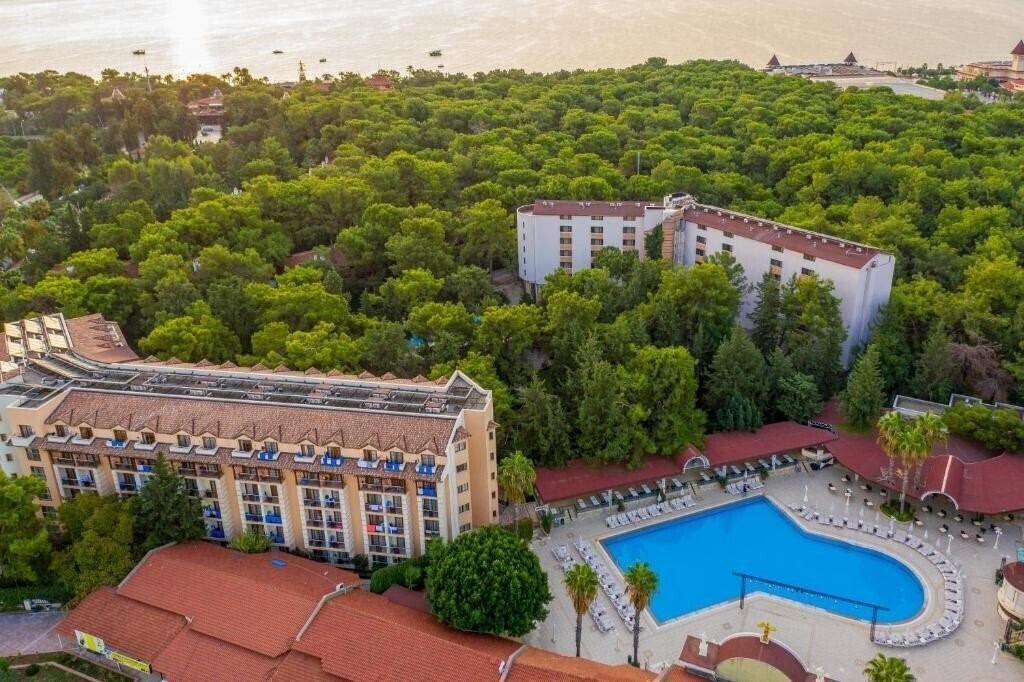 Готель Armas Kaplan Paradise 5*