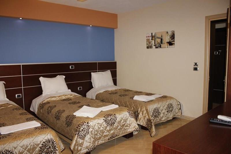 Фотография Blue Sky Flower 4*