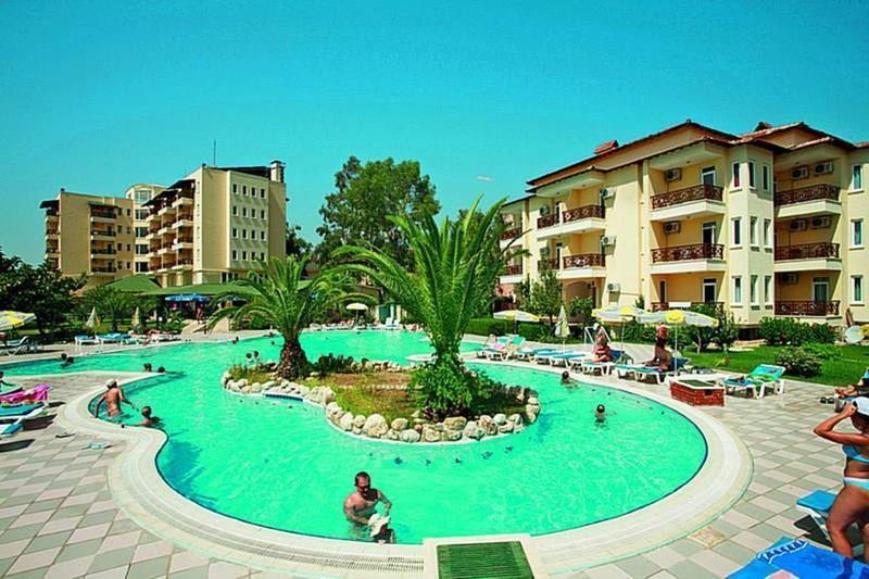 Готель Starlife Hotel (ex. Kiris Star Light Hotel) 3*
