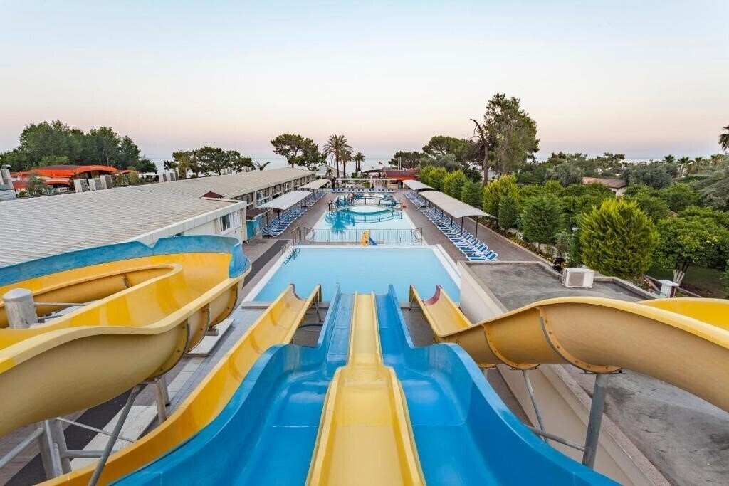Отель Club Hotel Belpinar 4*