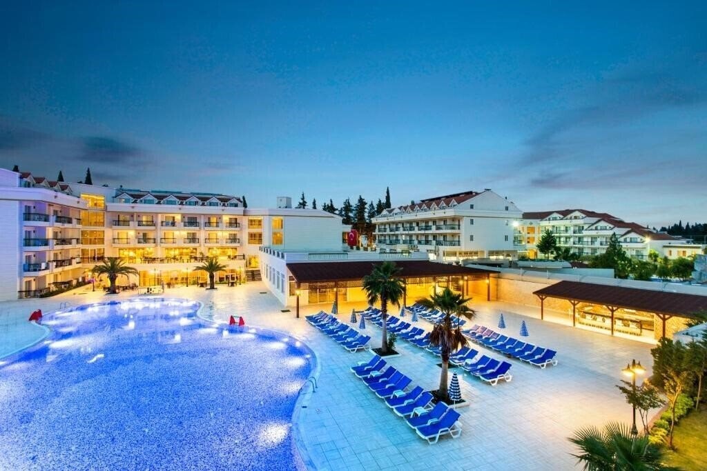 Отель Kemer Dream 4*