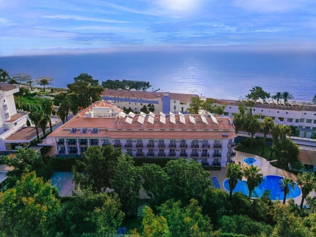 Отель Rios Beach Hotel 4*