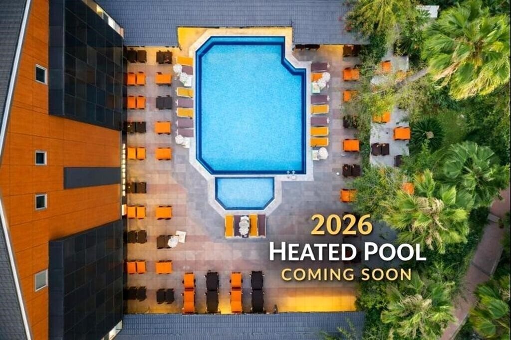 Готель Fame Beach Hotel 4*