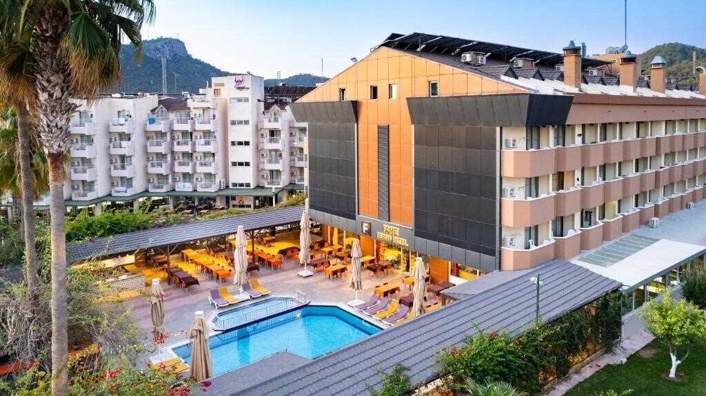 Фото Fame Beach Hotel 4*