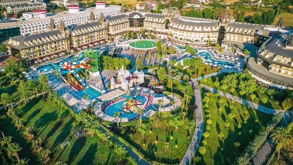 Готель Le Chateau De Prestige Resort Spa&Talasso De Lux 5*