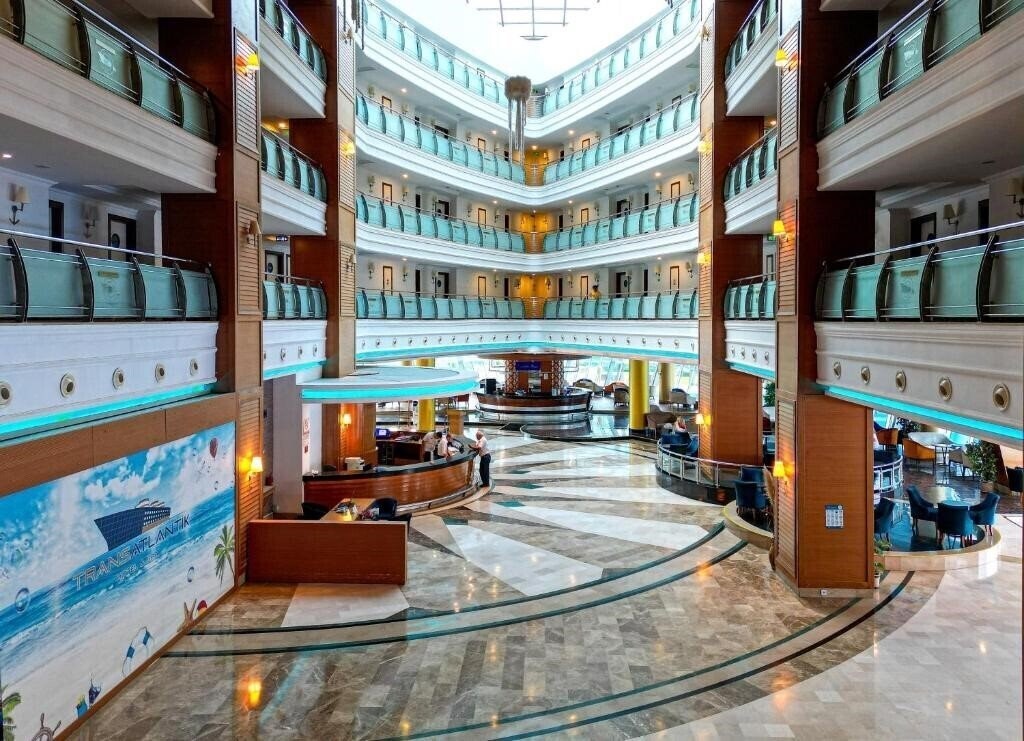 Фотографія Transatlantik Hotel & Spa (ex. Queen Elizabet) 5*