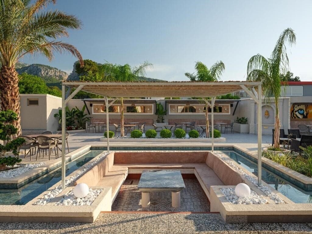 Зображення Monk Resort Hotel 3*