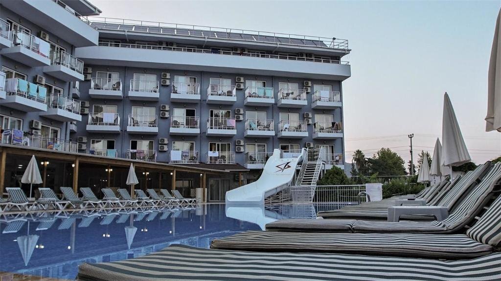 Фотографія Monna Roza Beach Resort 4*