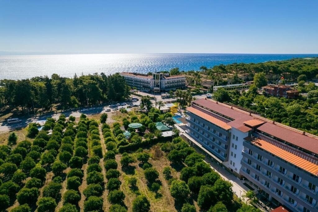 Отель Grand Hotel Derin 4*