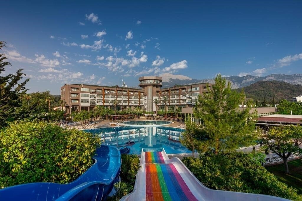 Готель Simena Comfort Hotel 5*