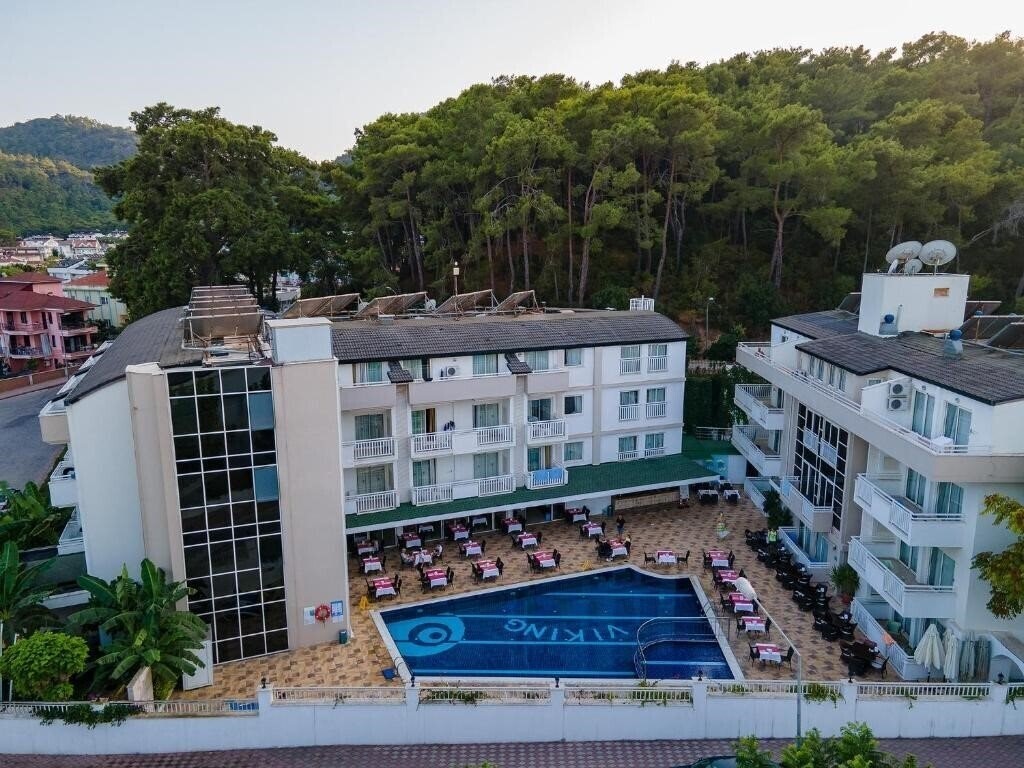 Отель Viking Express Hotel 4*