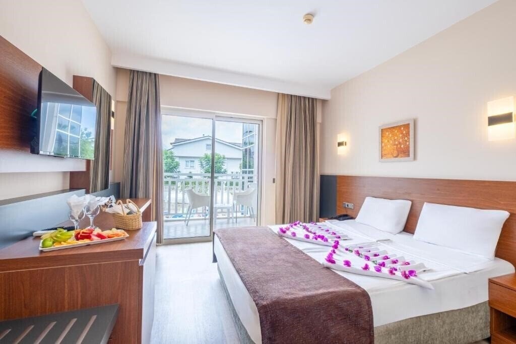 Фото Viking Express Hotel 4*