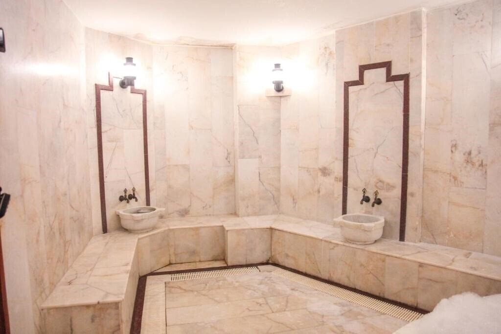 Готель Pine House 4*