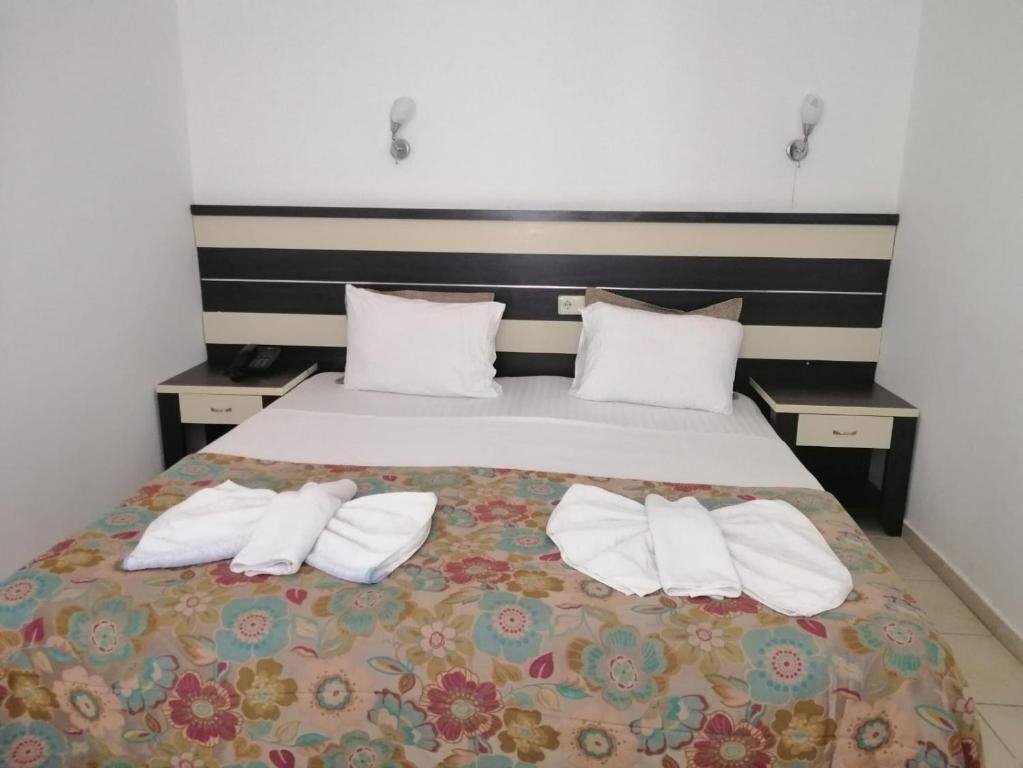 Фотографія Savrose Suite Hotel 3*