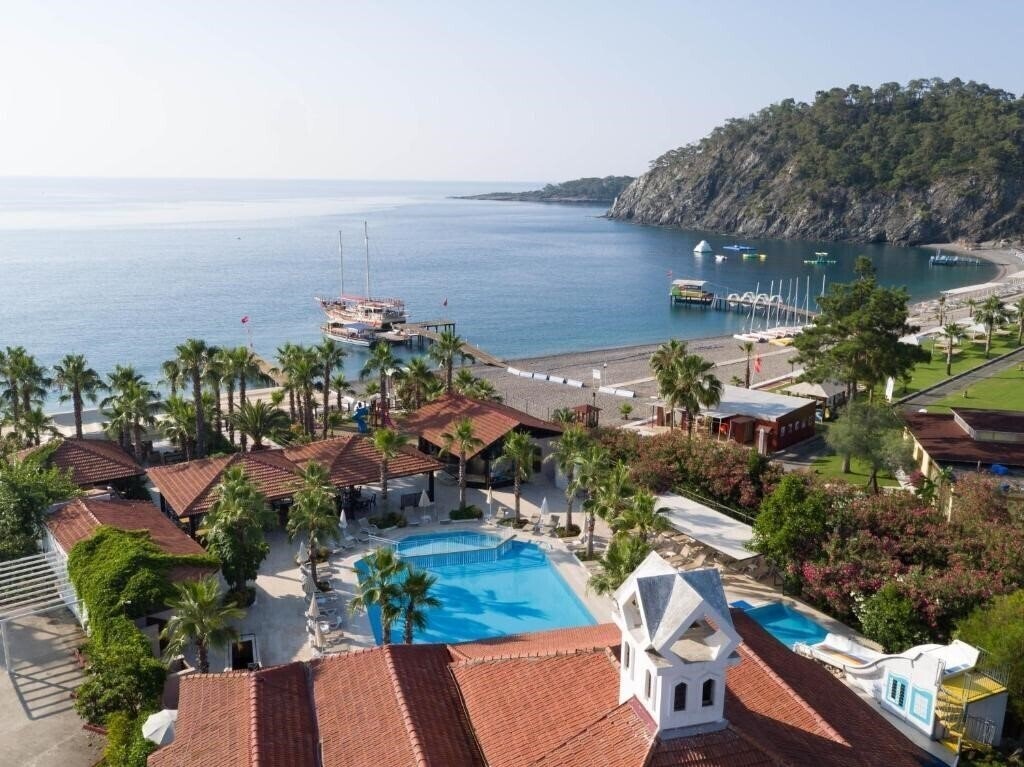 Готель MG Club Akman Beach Hotel (ex. Otium Park Akman Beach Resort, Larissa Akman Park Hotel, Halduns Beach Hotel) 4*