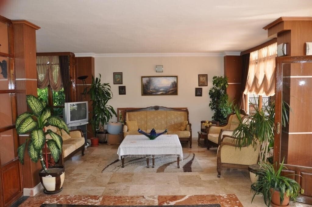 Картинка Mom's Hotel 3*