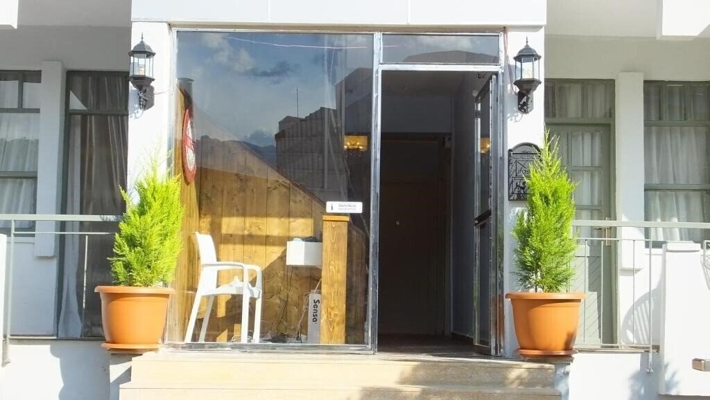 Фото Kemer Pansiyon (ex. Kemer Hostel) 3*