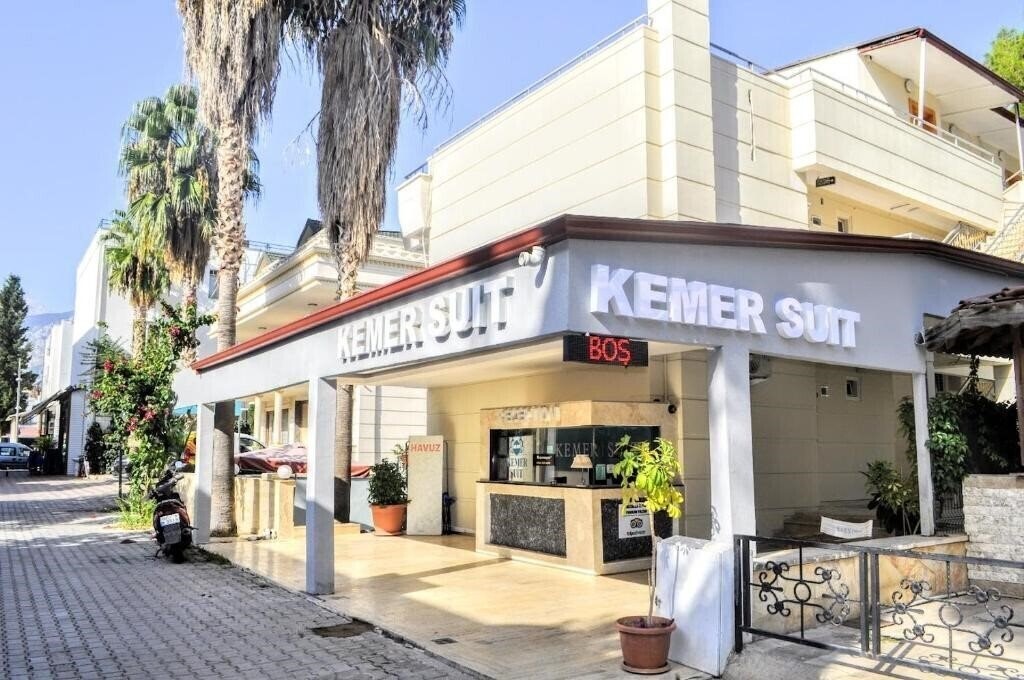 Отель Kemer Suites 3*