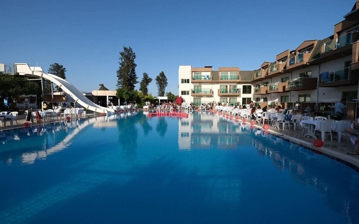 Готель The Nix Hotel Kemer (ex. Omorfi Garden Resort Hotel, Beralisa Family Garden Resort Hotel, Monna Roza Garden Resort) 4*