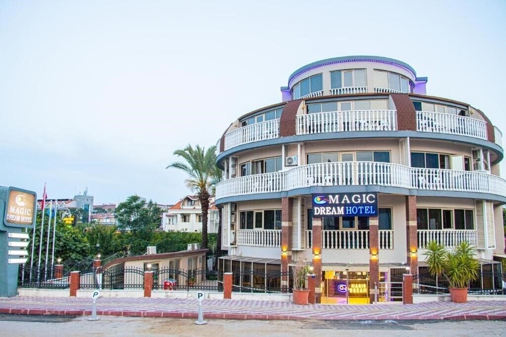 Готель RK Magic Dream Hotel 4*