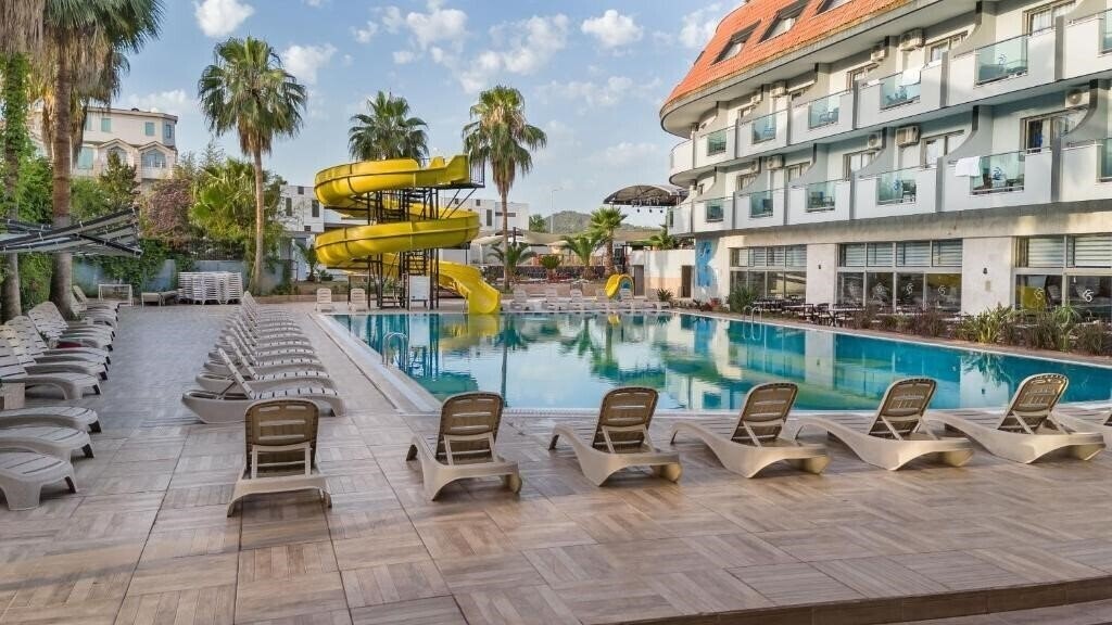 Готель Dedeman Kemer Resort (ex. Club Jovia Kemer, Armir Resort, Kemer Millenium Resort, Kemer Reach Hotel) 5*