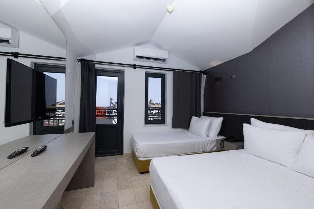 Фото Three Points Hotel 3*