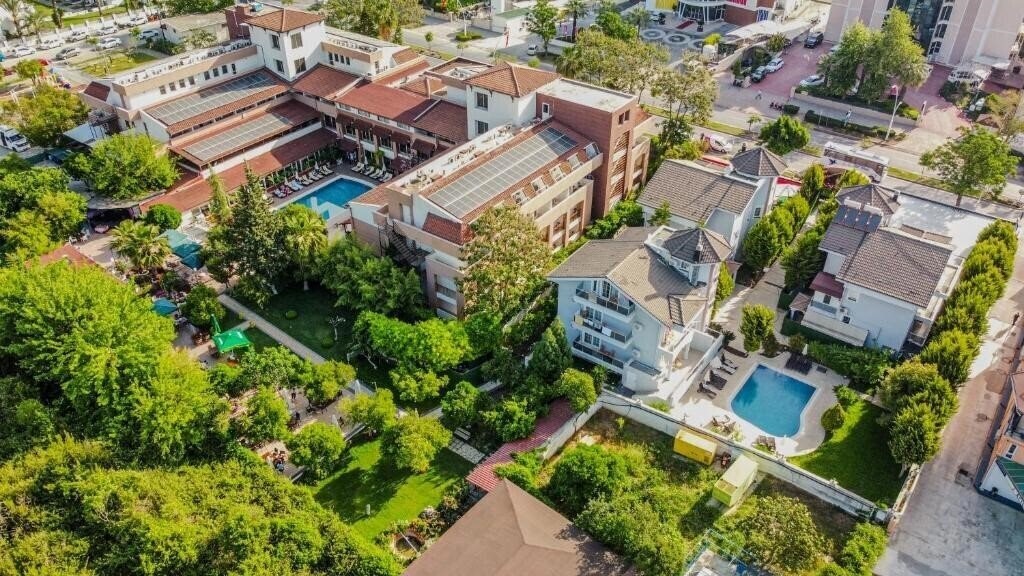 Отель DG Hotels Rose Resort 4*