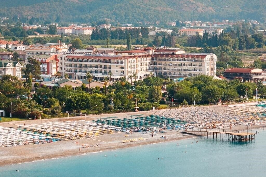 Отель LOceanica (L'Oceanica) Beach Resort 5*