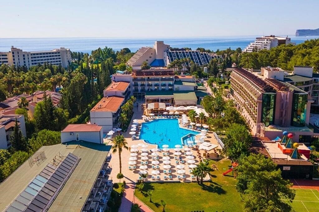 Отель Alder Garden Hotel 4*