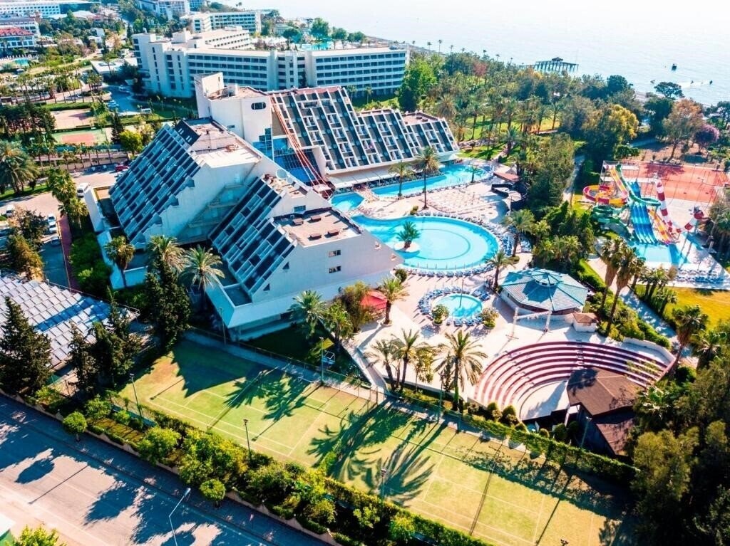 Фото Queen's Park Goynuk 5*