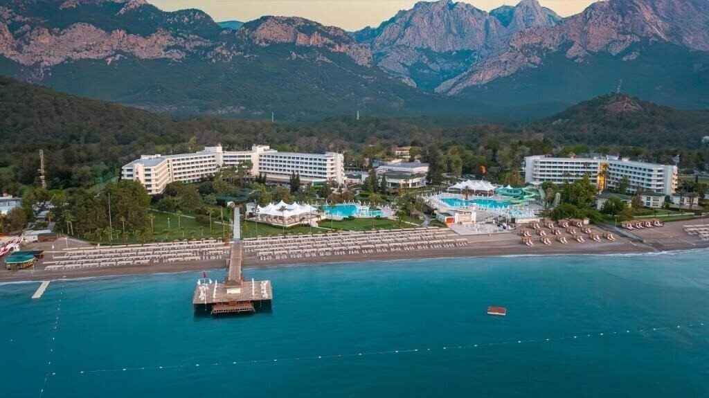 Отель Mirage Park Resort (ex. Majesty Mirage Park Resort) 5*
