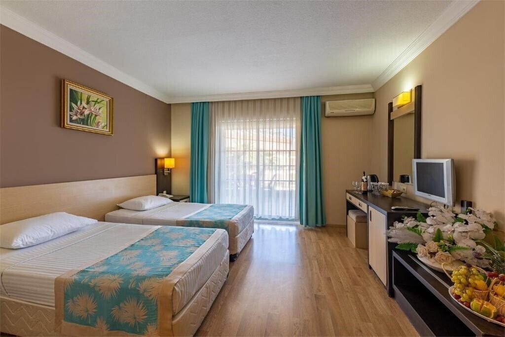 Готель Viking Nona Beach 4*