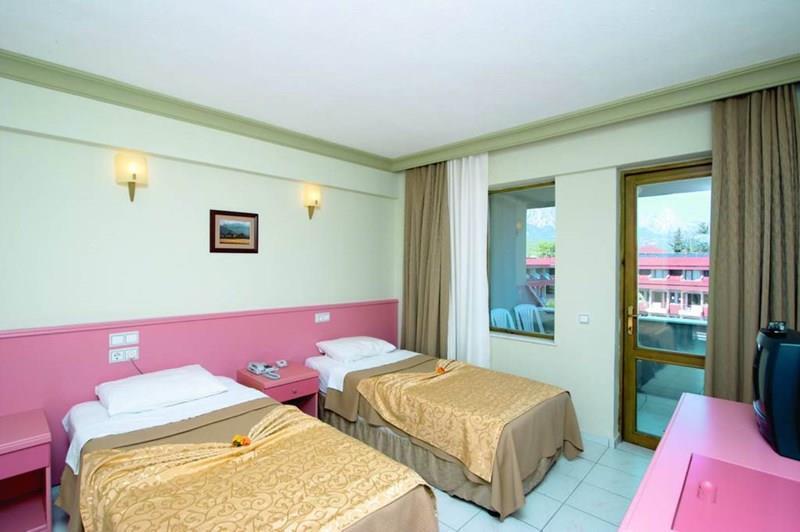 Фотография Club Hotel Victoria 3*