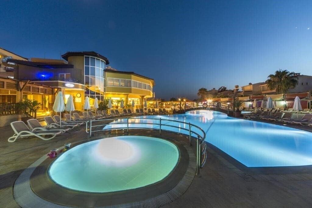 Отель Dizalya Club 4*